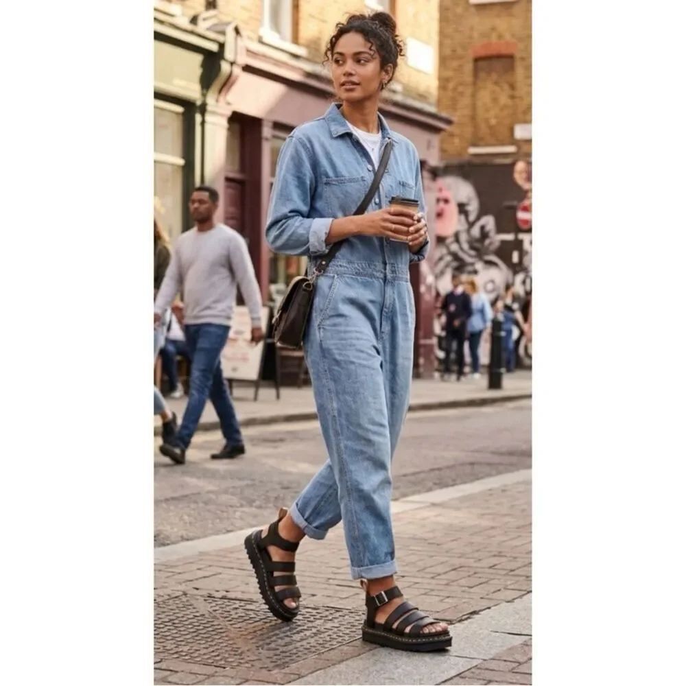 Dr.Martens Blaire Hydro Leather Strap Sandals in Black Size 11